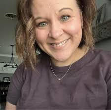 Author Laurie Tomlinson