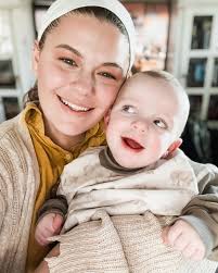 LYDIA PARRISH (@all.the.sunshine) • Instagram photos and videos