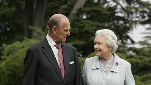 Prinz philip musste unerwartet ins krankenhaus eingeliefert werden, wie der buckingham palast am mittwoch vermeldet. Queen Elizabeth S Husband Prince Philip May Call His Wife Sausages Archyde