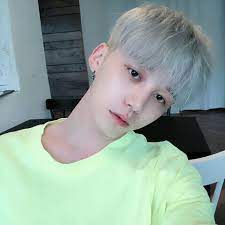 Pin By Bri On Celebrities Kpop Idols Baby Face Celebrities Face