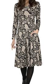 We did not find results for: Robe Noire Et Blanche Look Chic Avec Imprime Sana