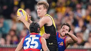 Western bulldogs full afl playing list and stats. Richmond Halts Western Bulldogs Unbeaten Start To Afl Season With 22 Point Win At Mcg Abc News