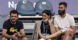 Benoît paire lors de son match contre dennis novak lors du premier tour de l'us open. Atp Cordoba Benoit Paire Amoureux De Julie Et Victorieux A Cordoba Atp Cordobaopen Jarry Munar Nicolasjarry Tennisactu