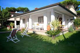 Trova alloggi in affitto di seconda mano al miglior prezzo a forte dei marmi Home Italian Case Villas For Summer Rentals In Forte Dei Marmi And Versilia