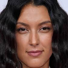 Margot Robbie: Seht hier ALLE ihre legendären Barbie-Looks der Press Tour  zum Film