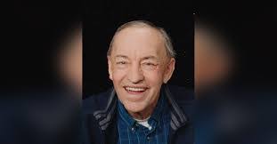 Gretchen Mcdowell's Instagram, Twitter & Facebook