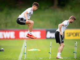 #julian brandt #kai havertz #bravertz #bayer leverkusen #germany nt #mine* #alario in the middle one in 3rd row is like 'nah this is too intense for me' #that last one in the third row ! Bayer 04 Leverkusen Kai Havertz Ist Der Unvergleichbare