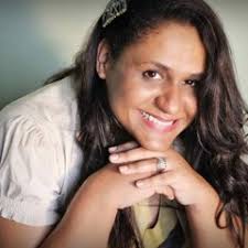 Stream Raquel Moraes music