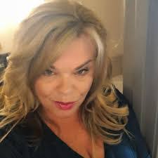 Doris Bristow's Instagram, Twitter & Facebook