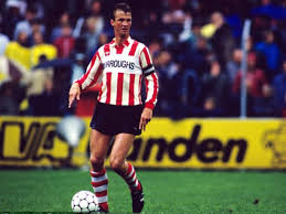 Louis van gaal is a former manager of manchester united and has won 19 trophies with ajax, barcelona, az and bayern munich. Sparta Rotterdam Di Twitter Louis Van Gaal Is Vandaag Jarig En Wordt 66 Jaar Van Harte En Jaren Nog Hierna Spartakalender