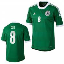 Dann, als ein fan von deutschland team, werde ich ihnen allen, die dieses team lieben, viele arten von deutschland trikot em 2012, deutschland trikot 2012. Adidas Dfb Deutschland Trikot Away Em 2012 Kinder Mit Dfb Ozil Nr 8 Fussballgott24 Himmlisch Shoppen Teuflisch Gunstig