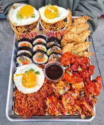 18.11.2018 · these 40 dishes are essential to the korean heart, soul and digestive tract, including kimchi, bibimbap, sundae (a type of sausage) and mudfish soup. Cookat Tv I M In Love With This Korean Food Platter Facebook