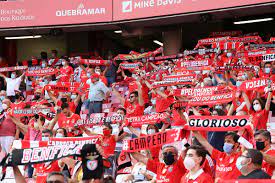 Overview of all signed and sold players of club benfica for the current season. C Iivprcifxmum