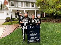 Warren family garden center newsletter.warren family garden center old cedar grove rd. The Great Divergence Us Covid 19 Economy Has Delivered Luxury Houses For Some Evictions For Others