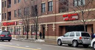 Cvs 4800 N Damen Ave Chicago Il 60625 Usa