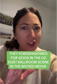 #greenscreenvideo ARE YOU KIDDING?!? The details and layers are endless and  I’m so here for it 💚 #wickedmovie #wickedthemusical #wicked