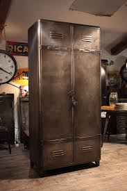 Meuble Industriel Ancien Vestiaire Deco Loft Armoire Metallique Decoration Style Industriel Retro Meuble Salle De Bain