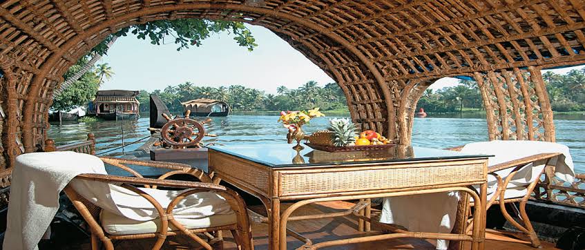 Alappuzha (Alleppey) Backwaters Image 2