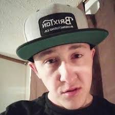 Aaron Perea's Instagram, Twitter & Facebook