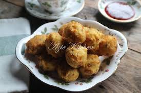 Cucur Ikan Bilis Rangup Di Luar Dan Lembut Di Dalam Di 2020 Sarapan Kunyit Gandum