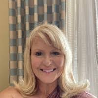 Amanda Patti's Instagram, Twitter & Facebook