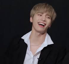 It's all about dino and seventeen. Kpop Svt Gif Kpop Svt Seventeen Discover Share Gifs