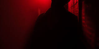 Put your head on my shoulder tik tok. Silhouette Challenge User Behaupten Nacktfotos Verbreiten Zu Konnen