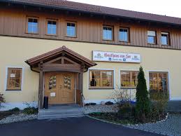 Executive chef reinhold weger invites you to our cozy restaurant to enjoy a wonderful meal or to relax in the bier garden with one of our german draft beers. Gasthaus Am See Fam Eder Gasthaus Ferienpension In Worth Weihern