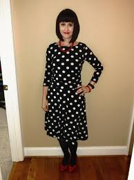 Black And White Polka Dot Dress With Red Shoes Black With White Polka Dot Dress Red Jewelry And Shoes How To Dress T4 Dyt Dressing Your Truth Type Four White Polka Dot Dress Outfits Polka Dot Dress
