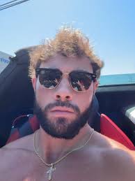 chase impact and the money will always come in return. it's such a blessing  to wake up everyday and continue to progress at what i love. God has  blessed me with so