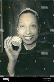 Paris josephine baker hi-res stock photography and images