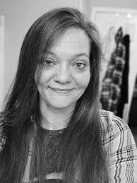 Them: “You're too full of yourself.” Me: “Yes, I know. When it's your turn,  be half of yourself, okay?” 😆 Life isn't hard — just choose: full or half.  🤔😀 #wonderwoman #africanwomandiaries