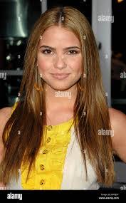 Shelley Townsend's Instagram, Twitter & Facebook