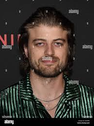 Nic Nac's Instagram, Twitter & Facebook