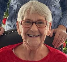 Obituary of Patricia Hennie Lockyer