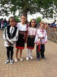 Organizatorii îndeamnă la înțelepciune și vin cu idea de a sărbătorii diferit: 40 Ziua Universala A Iei 24 Iunie Sanzienele Ideas Blouse Roumaine Tribe Fashion Nova Tv