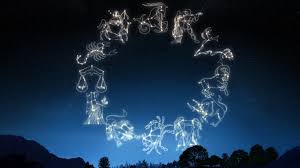 Find out moon phases for each day of the month. Horoskop Heute Am 12 08 21 Ihr Tageshoroskop Fur Den 12 August News De