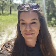 Do I need the paid geocaching app?