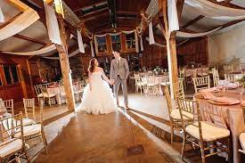 Wedgewood Weddings Mountain View Ranch Denver Colorado Pine Outdoor Rustic Incredibly Roman Wedgewood Wedding Ranch Wedding Venue Forest Wedding Ceremony