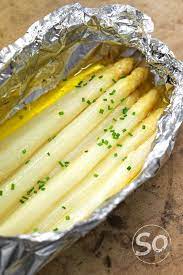 weisser spargel aus der folie so nach gefuhl rezept spargel im backofen garen rezepte weisser spargel rezept