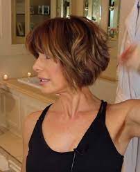 Modern Short Bob Hairstyles 2021 In 2021 Messy Bob Hairstyles Short Bob Hairstyles Short Wavy Haircuts