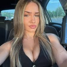 Marta Suárez ✨ (@_maartasuarezz_)