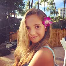 Pipikins (@pipikins8)