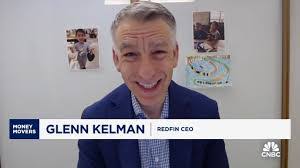 Caitlin Hendrickson's Instagram, Twitter & Facebook