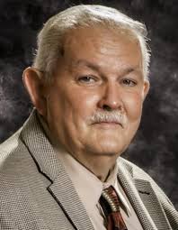 Kenneth Everitt's Instagram, Twitter & Facebook