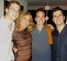 A festa, que terá drinks especiais e muita comida, acontecerá na mansão de lilibeth monteiro de carvalho, em santa tereza, no rio de janeiro. Who Is Lilibeth Monteiro De Carvalho Dating Lilibeth Monteiro De Carvalho Boyfriend Husband