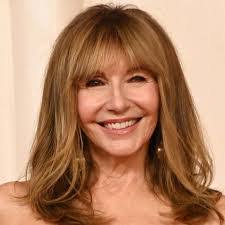 Delia Powell's Instagram, Twitter & Facebook