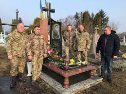 + додати до google календаря. Vshanuvali Pam Yat Vijskovogo Zhurnalista Dmitra Labutkina Yakij Zaginuv Pid Debalcevim 16 02 2019 20 Hvilin Ternopil