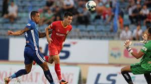 Tuy nhiên, tiền vệ tiến linh đã gặp chút sự cố nhỏ khiến cho quá trình làm thủ tục của anh chậm hơn một chút so với toàn đội. Thá»i Cá»§a Tiáº¿n Linh Ttvh Online