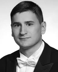 Approaches to improve the biocompatibility and systemic circulation of  inorganic porous nanoparticles